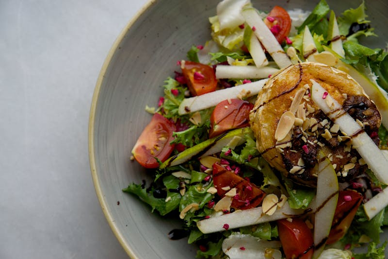 Mixed green salad with vinaigrette