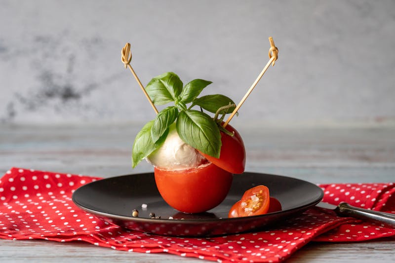 Caprese salad with fresh mozzarella